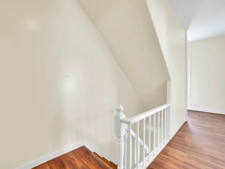 63 Albertina St — Photo 7
