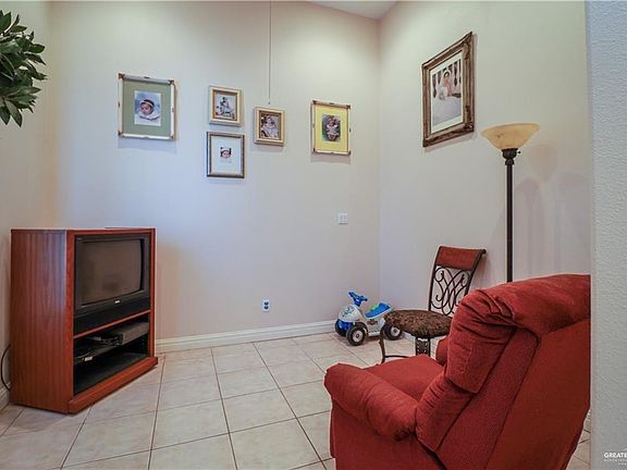 5th image of 3410 Knight Ave