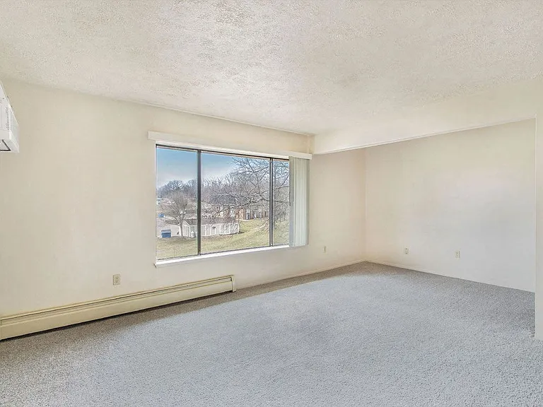 Concord Place Apartments — Photo 41