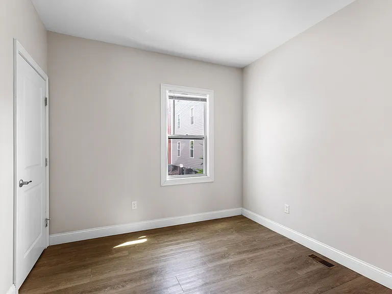 14 Trenton St #STREET1 — Photo 15