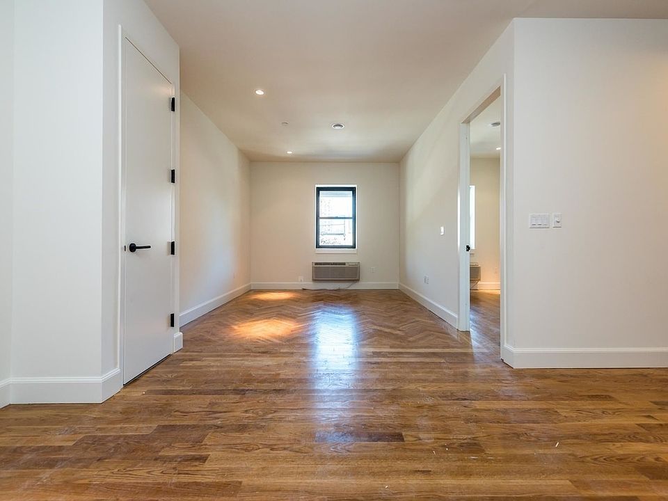 2nd image of 1 Duffield St #220VB