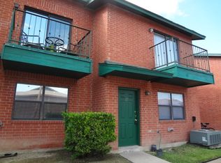 8915 McPherson Rd APT 27, Laredo, TX 78045