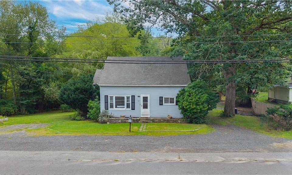 1st image of 147 Danielson Pike