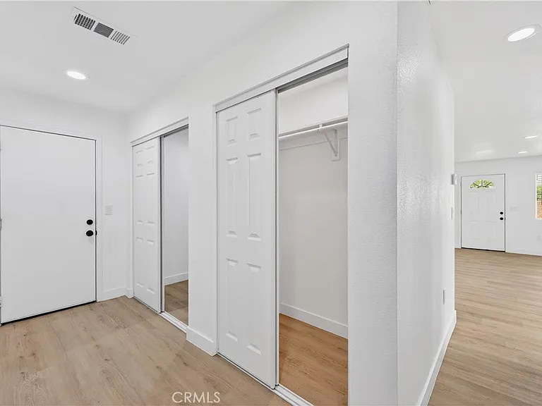 1320 Jacqueline Dr — Photo 8