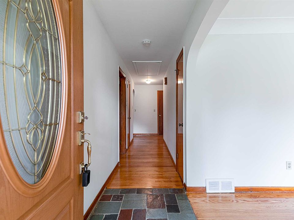 61 Spring Rd, Poughkeepsie, NY 12601 Zillow