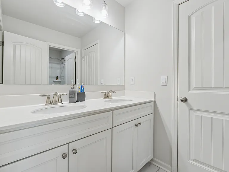 5545 Adirondack Dr — Photo 12