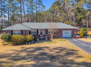 109 Crestmont Dr, Greenwood, SC 29649