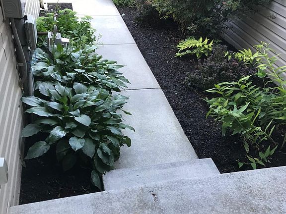 5th image of 434 Alexandria Ct
