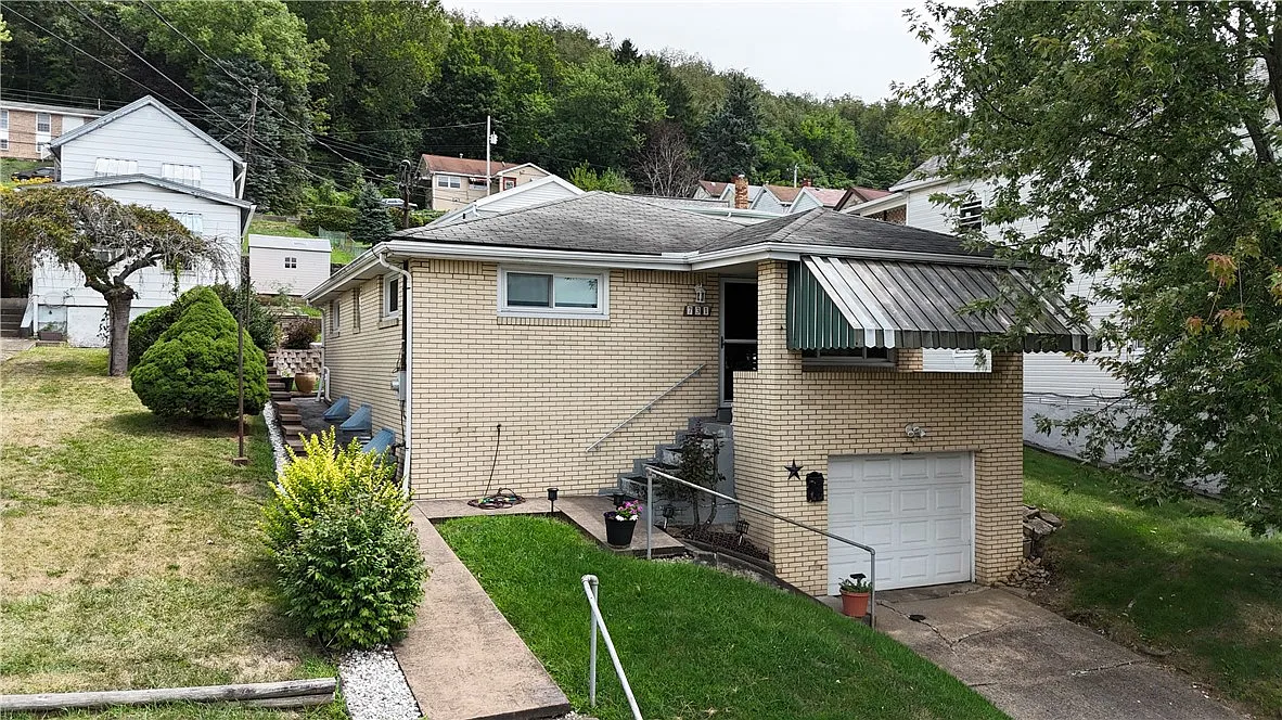 731 Delaware Ave photo 1