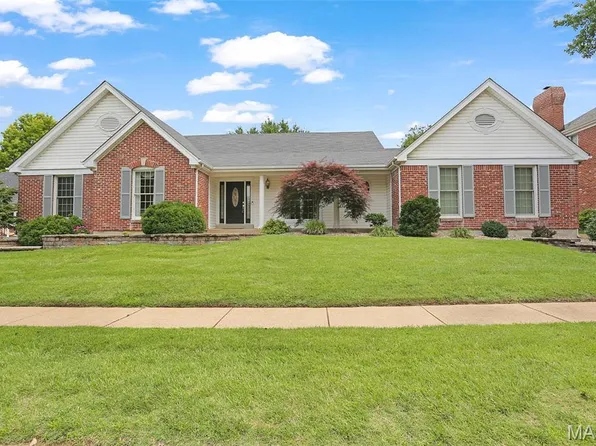 5812 Cataumet Ct, Saint Louis, MO 63128