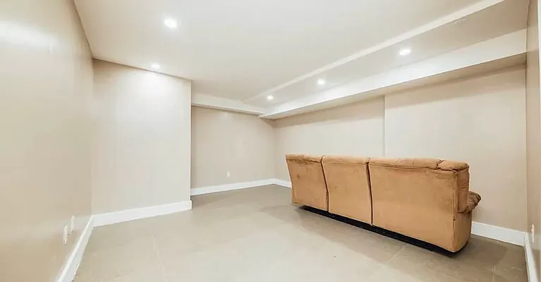 Rented by ERNY LLC | media 13