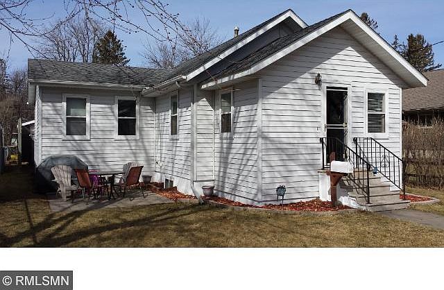 1st image of 123 9th Ave N
