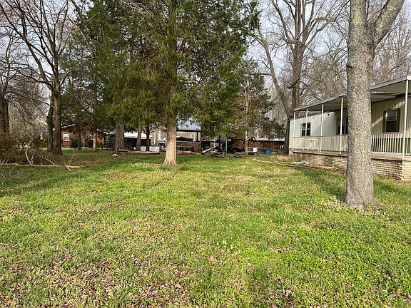 2nd image of 1815 Central Dr