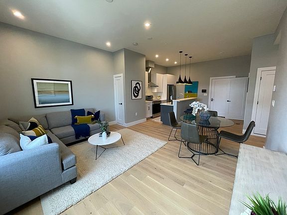 4th image of 240 Mystic Ave #316