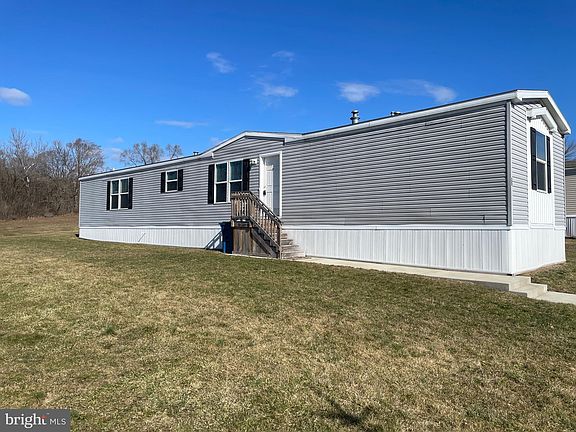 2nd image of 25 Dallas Dr