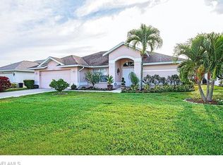 3717 Kent Dr, Naples, FL 34112