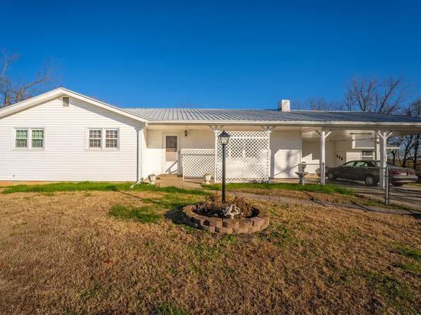 21192 Lawrence 1230, Aurora, MO 65605