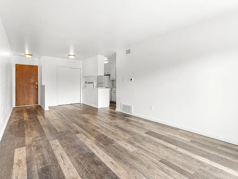 700 Mohawk Dr — Photo 8