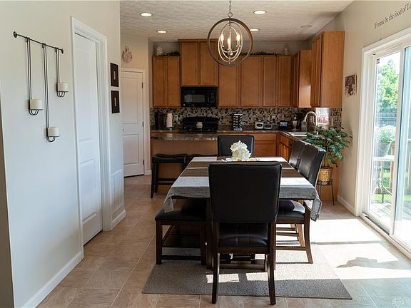 5th image of 2103 Willow Oak Ct