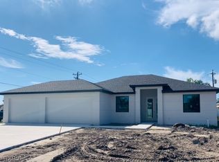 628 SE 15th Terrace Cpe, Coral, FL 33990