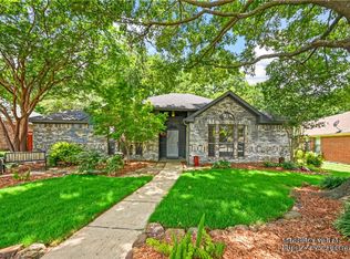 2029 Oakglen Dr, Garland, TX 75040