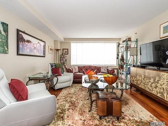 3rd image of 111 Cherry Valley Ave APT 910-W
