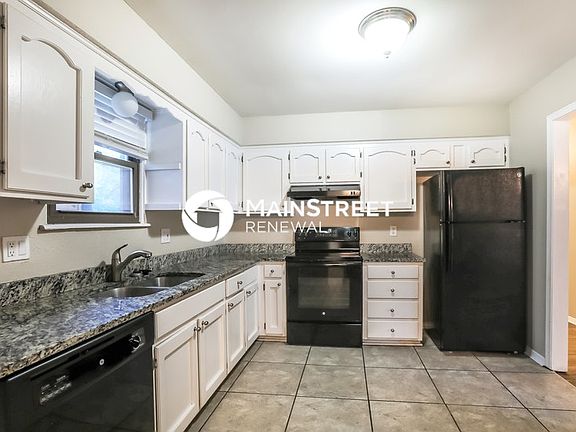 4th image of 1604 N Glen Ellyn St