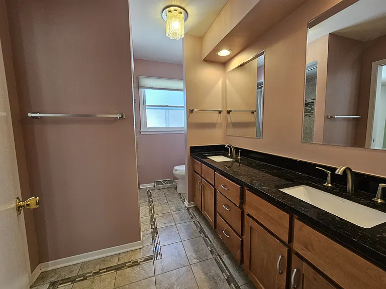 9924 Crawford Ave — Photo 8