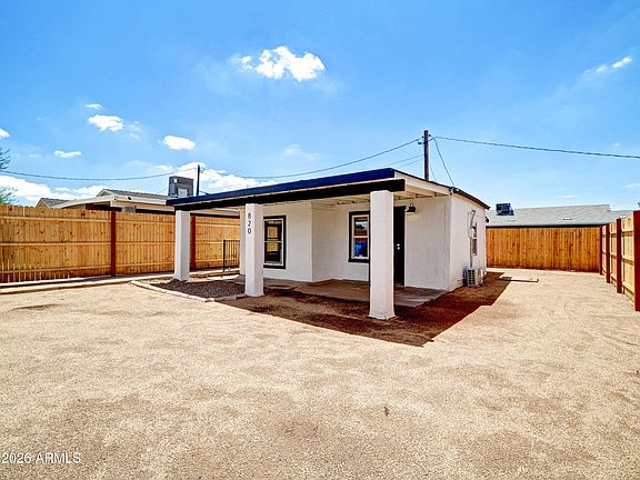 2nd image of 830 S 15TH Avenue