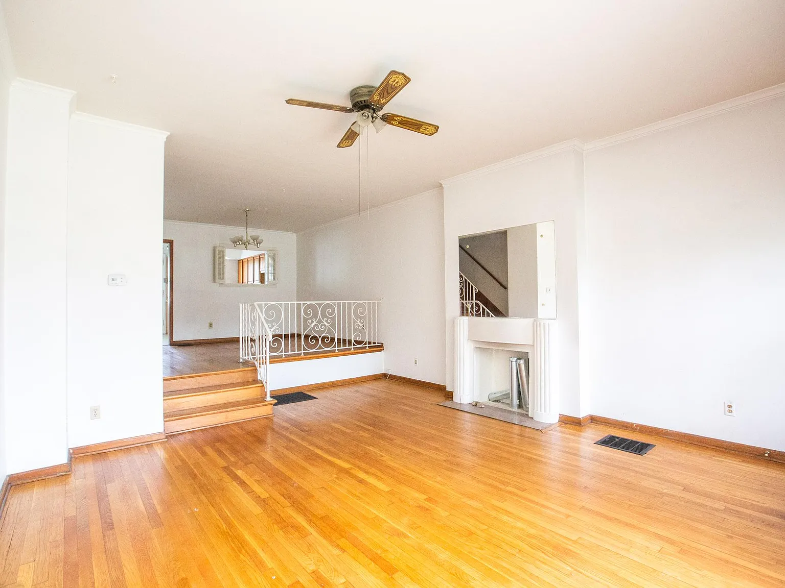 2 bed, 1400 sqft, $1,900 — Photo 2