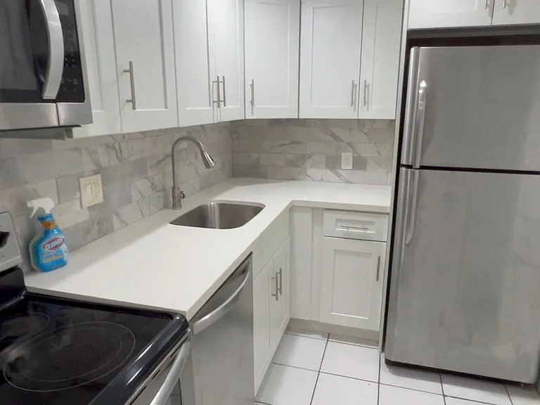 8511 NW 8th St #111 — Photo 3