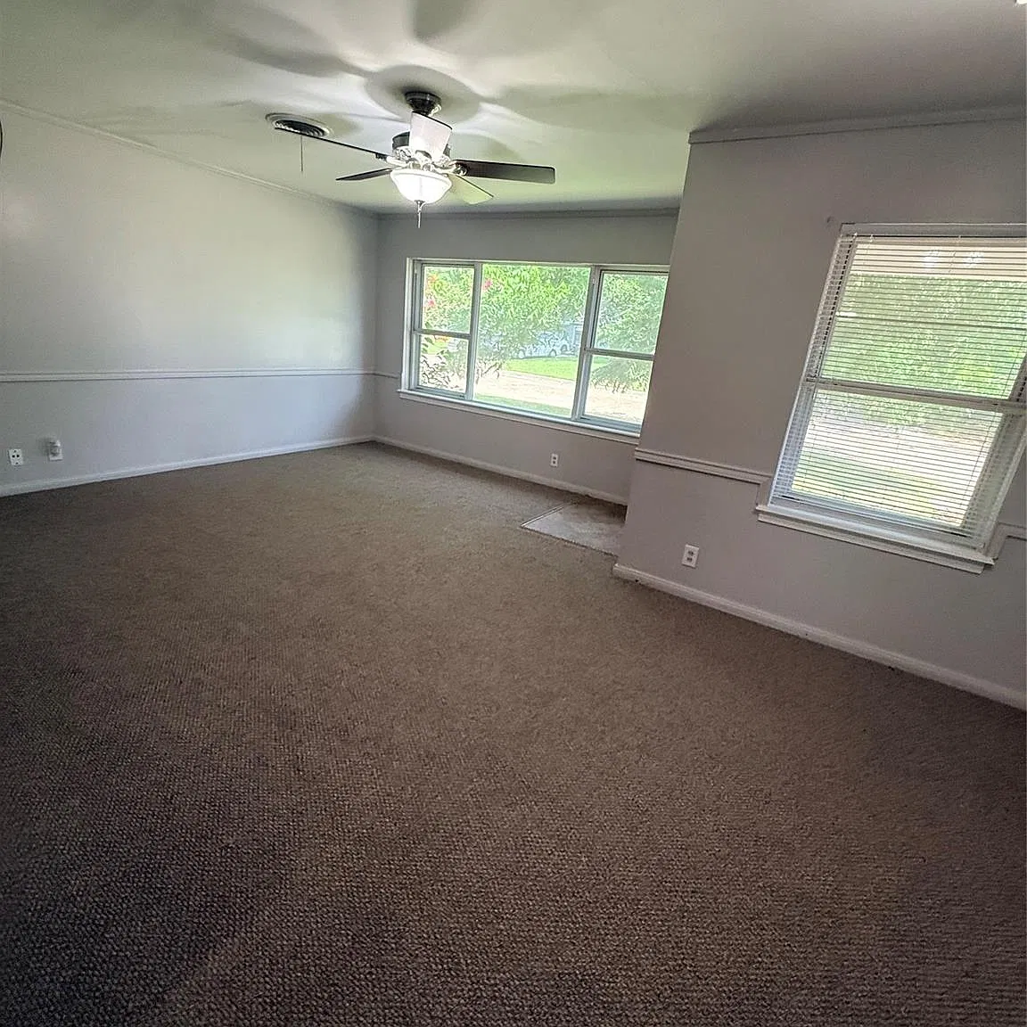 3 bed, 1.0 bath, 1250 sqft, $1,600 — Photo 4