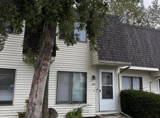 448 E 60th Pl, Merrillville, IN 46410