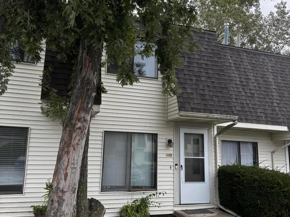 448 E 60th Pl, Merrillville, IN 46410