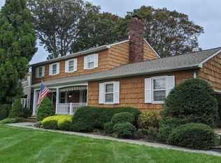 11 Monmouth Pkway, Monmouth Beach, NJ 07750