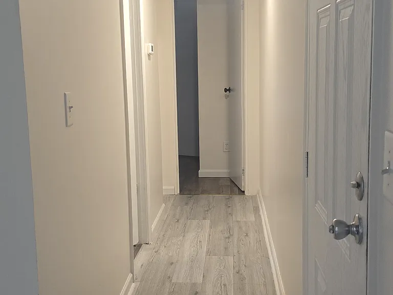 101 Hudson Ln #10 — Photo 11
