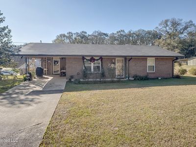 1014 W College Ave, Wiggins, MS, 39577