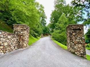 129 High Cliffs Trl, Black Mountain, NC 28711