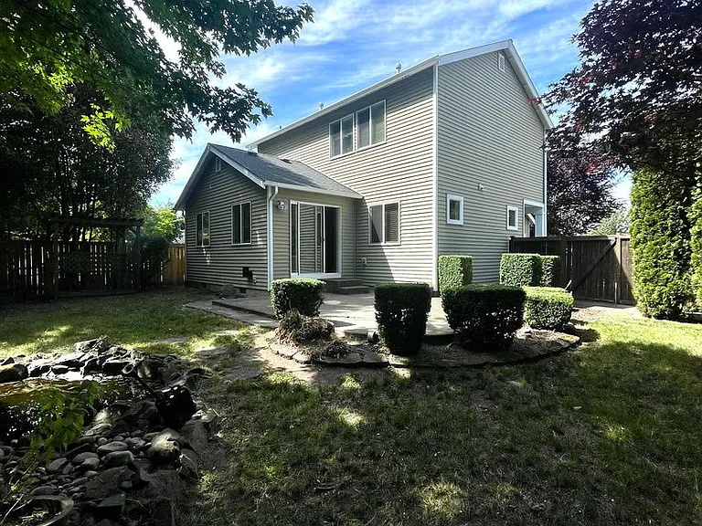 2875 Hannen St — Photo 16