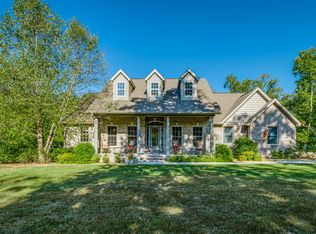 1550 E Deer Creek Dr, Crossville, TN 38571