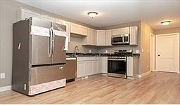 3rd image of 54 Richards St #54