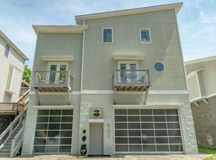 905 W Riverside Dr, Louisville, KY 40207