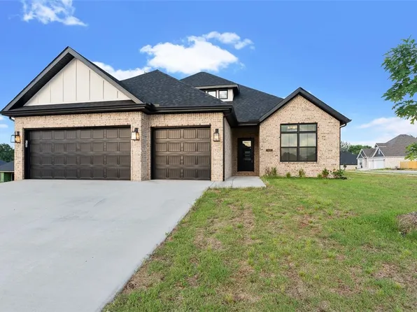 1449 Cittadella Ave, Tontitown, AR 72762