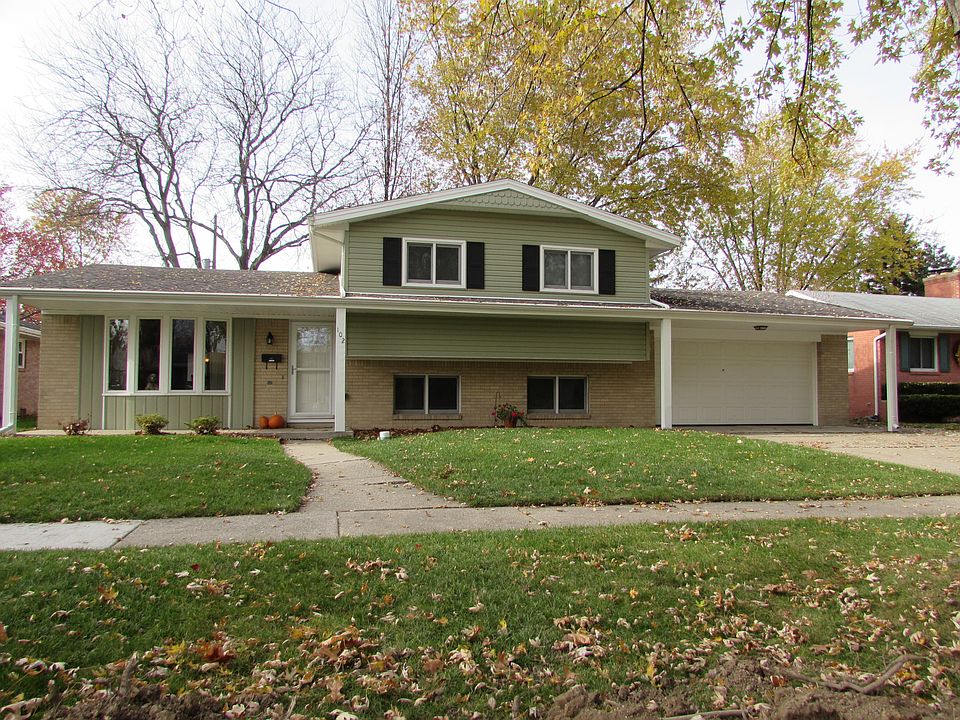 1st image of 102 Twinbrook Dr