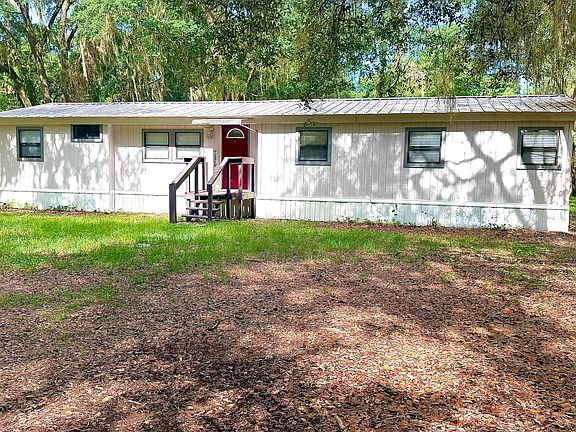 3rd image of 7526 NE 221ST Street