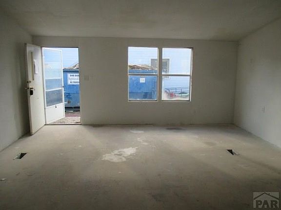 3rd image of 2525 E 6th St