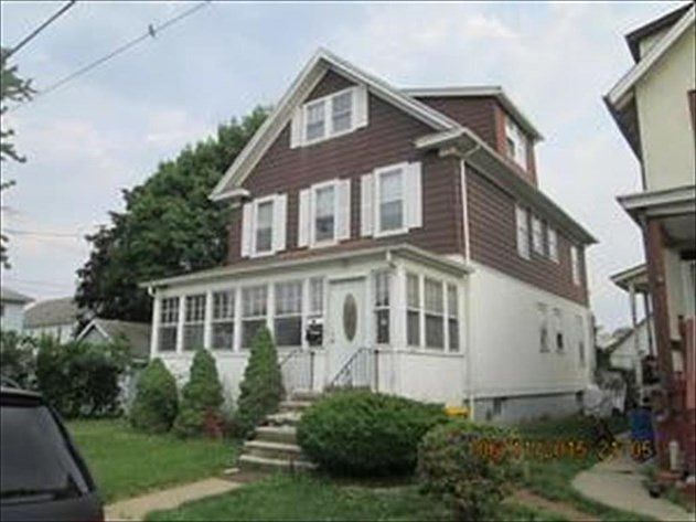2nd image of 514 Wheatland Ave