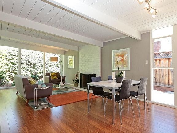 4th image of 76 Roosevelt Cir