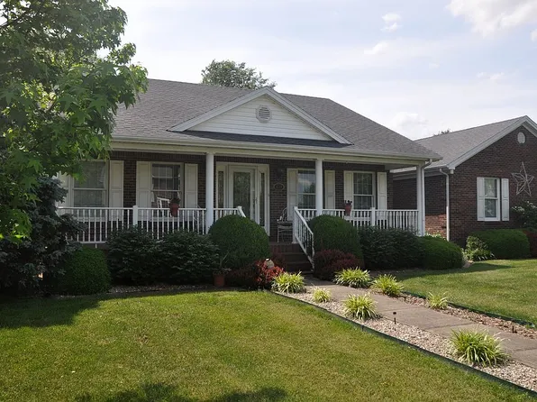 450 Agee St, Harrodsburg, KY 40330