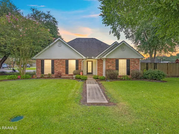 301 Bergeron Loop, Carencro, LA 70520